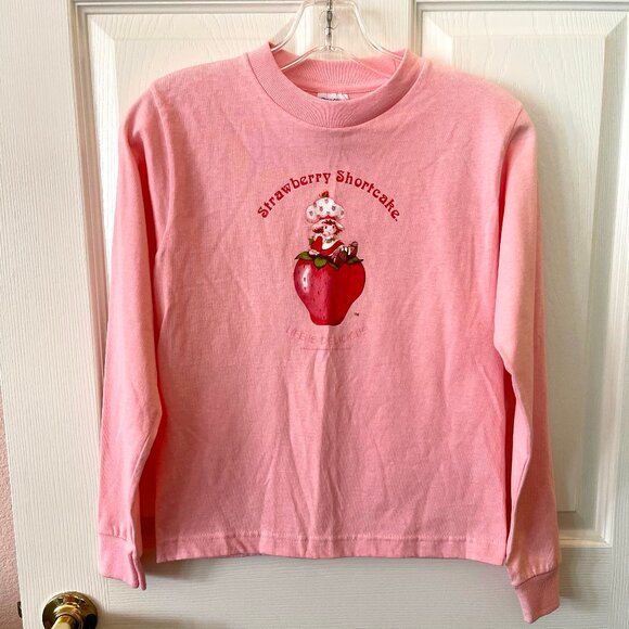 Strawberry Shortcake  Child's M Long Sleeve Tee t-Shirt Top Pink Vintage - Picture 1 of 5